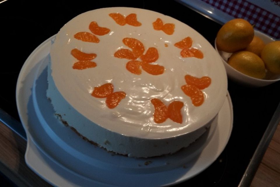 Käsesahne-Torte mit Mandarinen