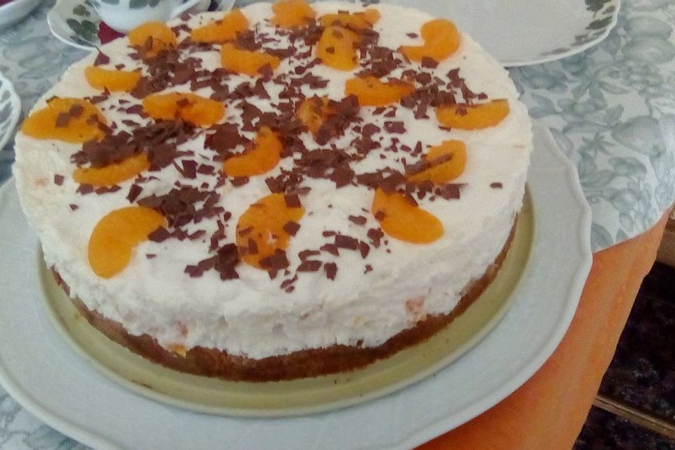 Käsesahne-Torte mit Mandarinen