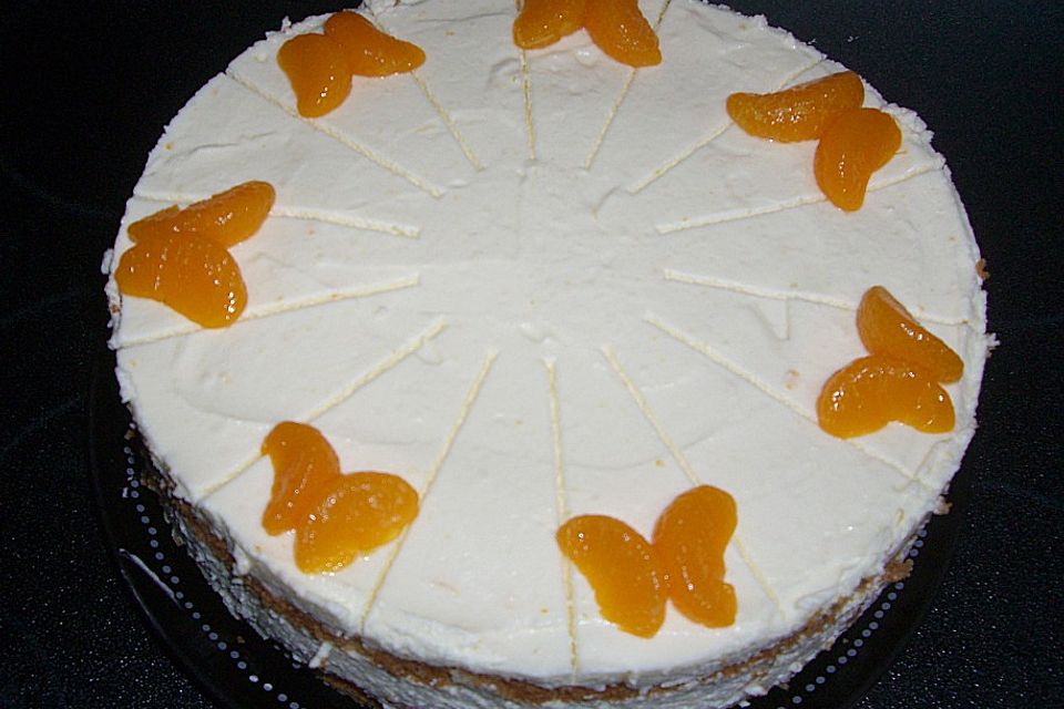 Käsesahne-Torte mit Mandarinen