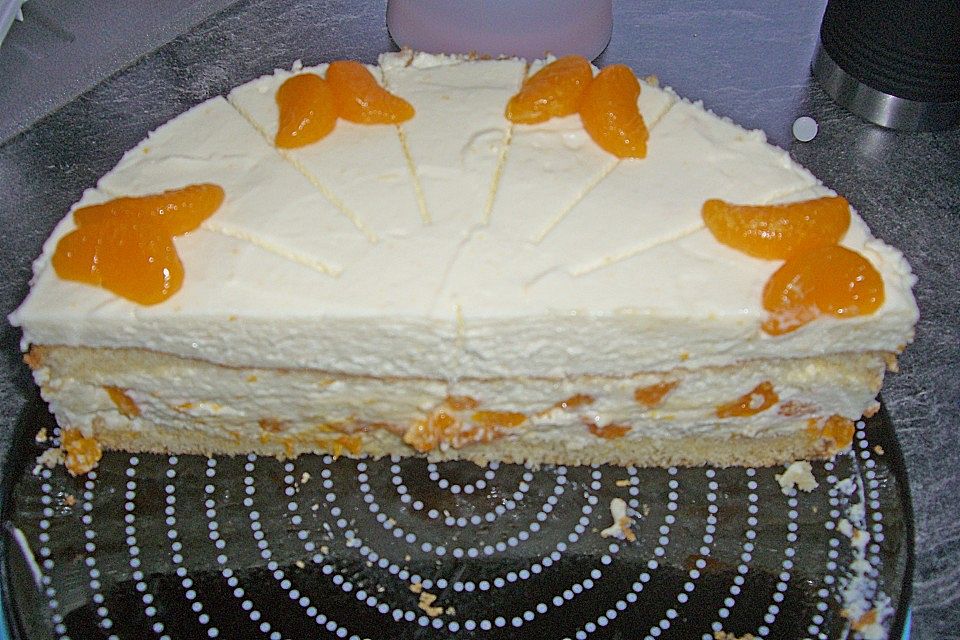 Käsesahne-Torte mit Mandarinen