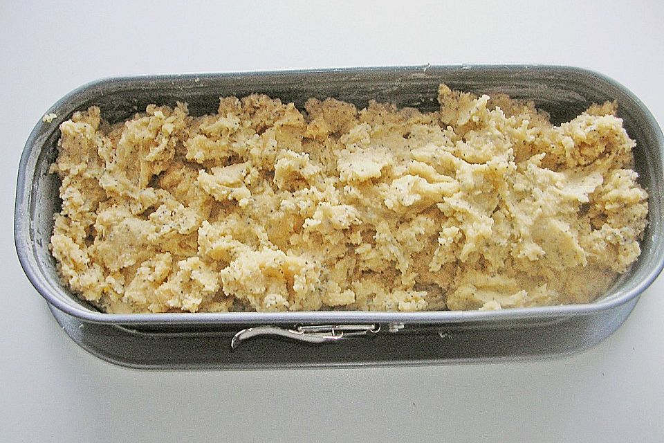 Marzipankuchen mit leckeren Marzipanstreuseln Marzipankuchen mit leckeren Marzipanstreuseln