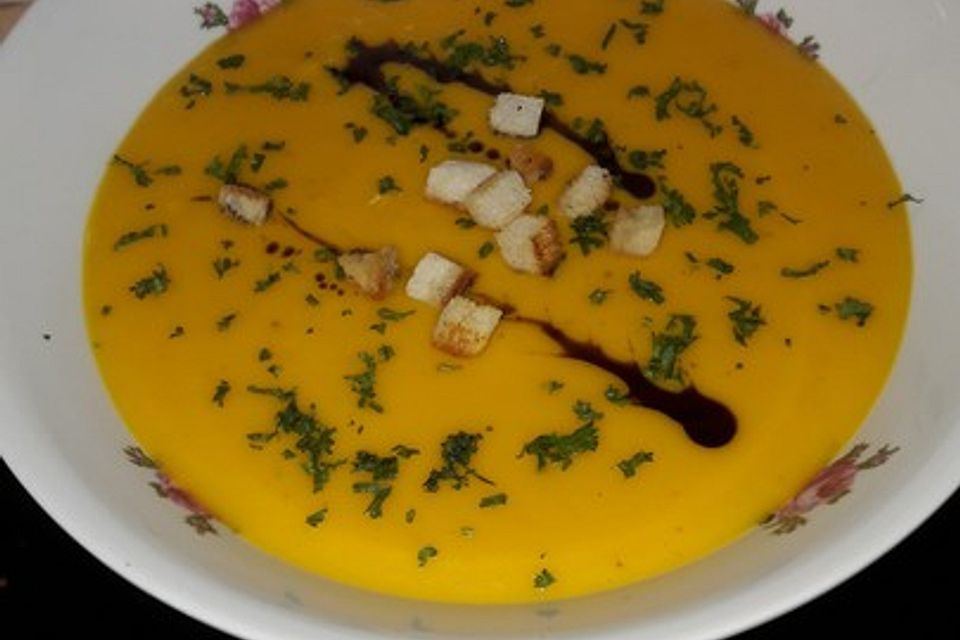 Kartoffel-Kürbis-Suppe