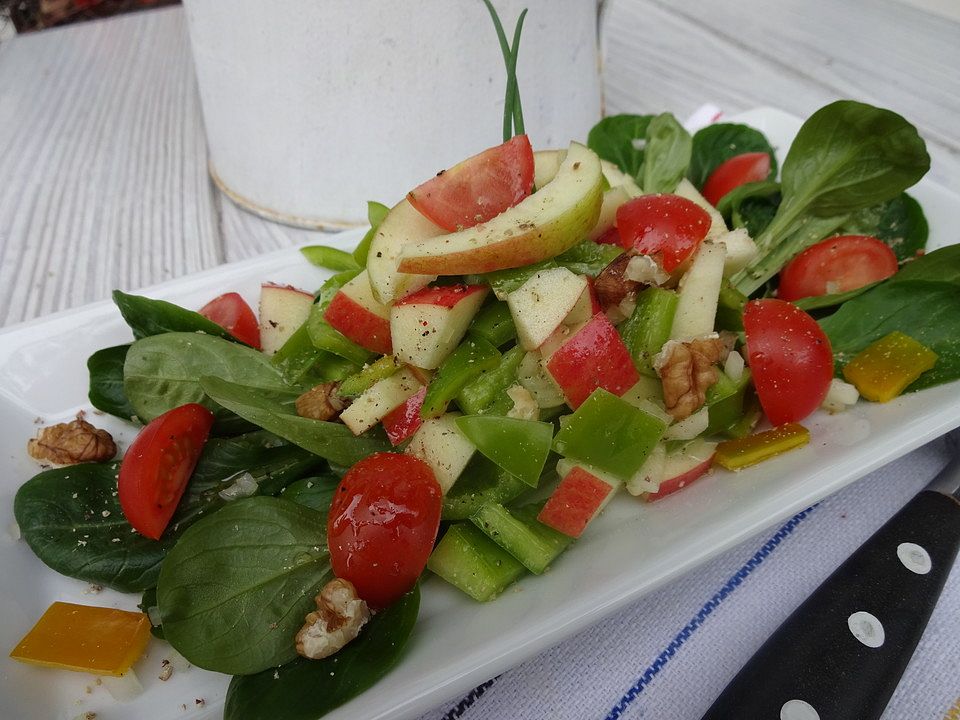 Apfel - Paprika - Salat von eva1460| Chefkoch
