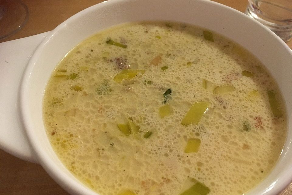 Hackfleisch-Lauch-Suppe