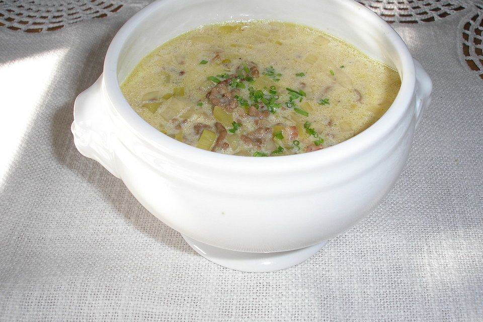 Hackfleisch-Lauch-Suppe