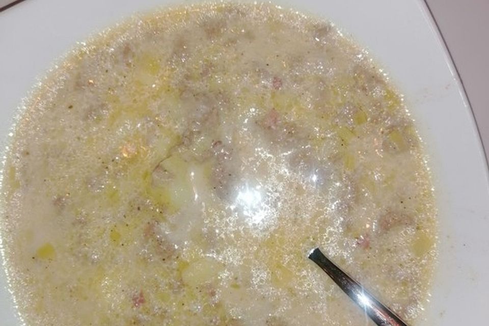 Hackfleisch-Lauch-Suppe