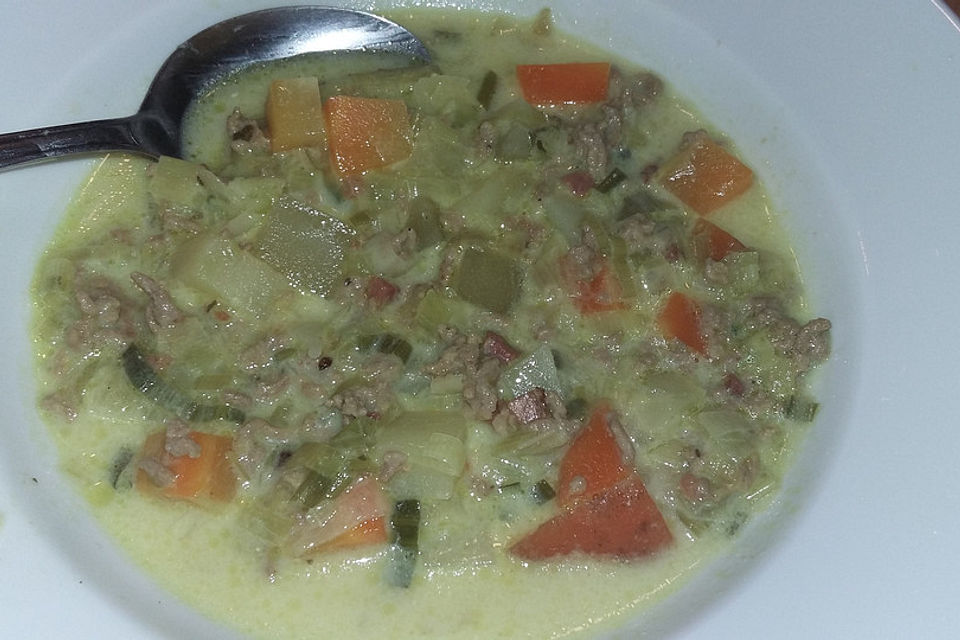 Hackfleisch-Lauch-Suppe