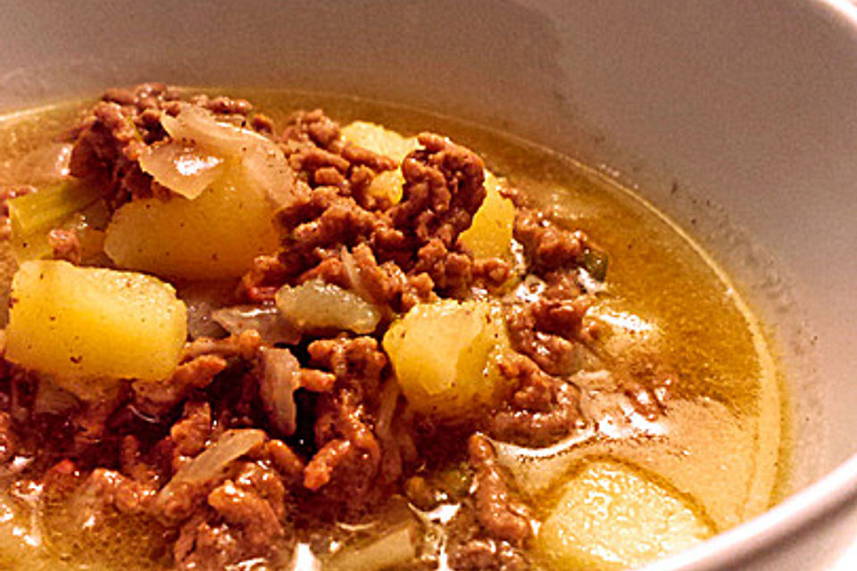 Hackfleisch-Lauch-Suppe