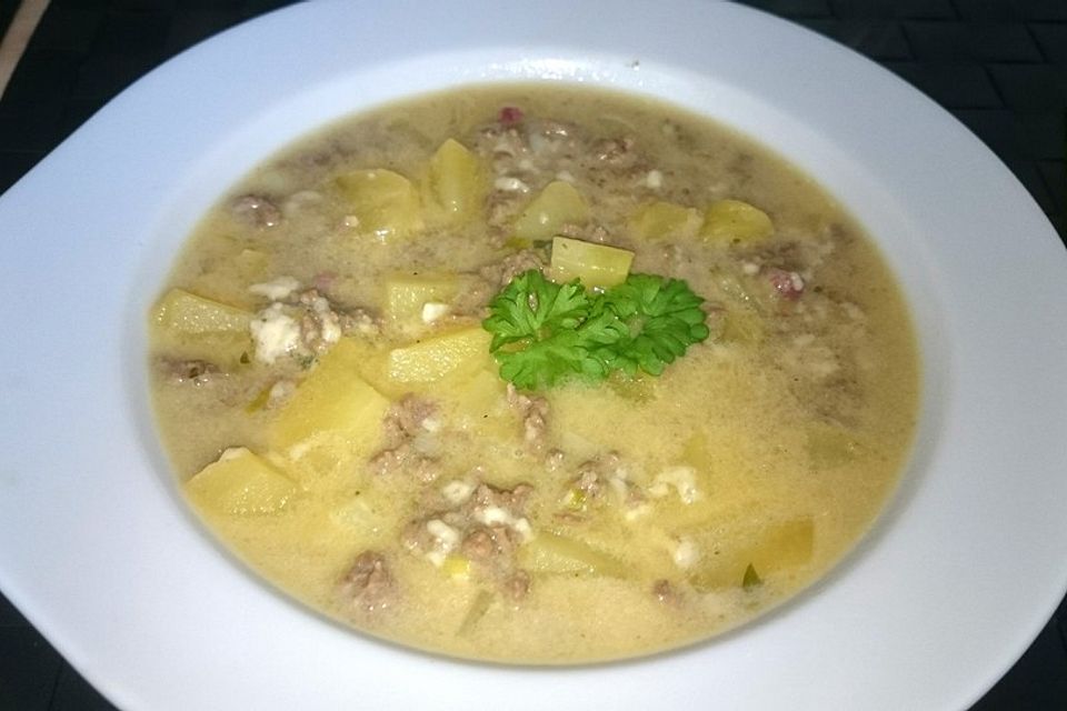 Hackfleisch-Lauch-Suppe