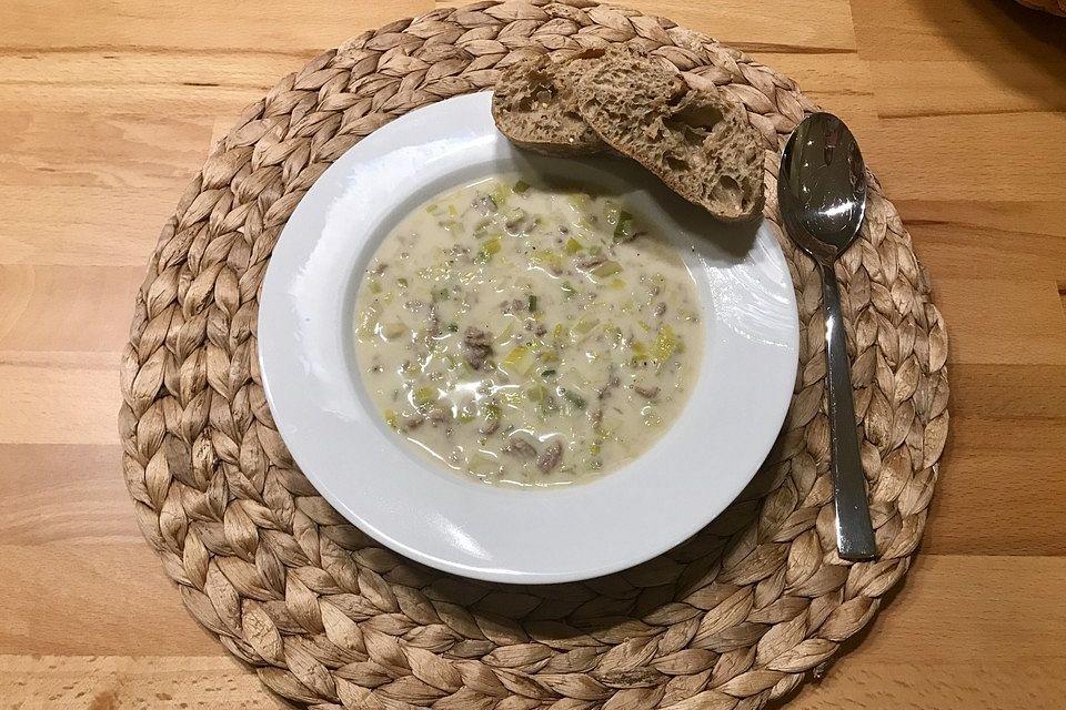 Hackfleisch-Lauch-Suppe