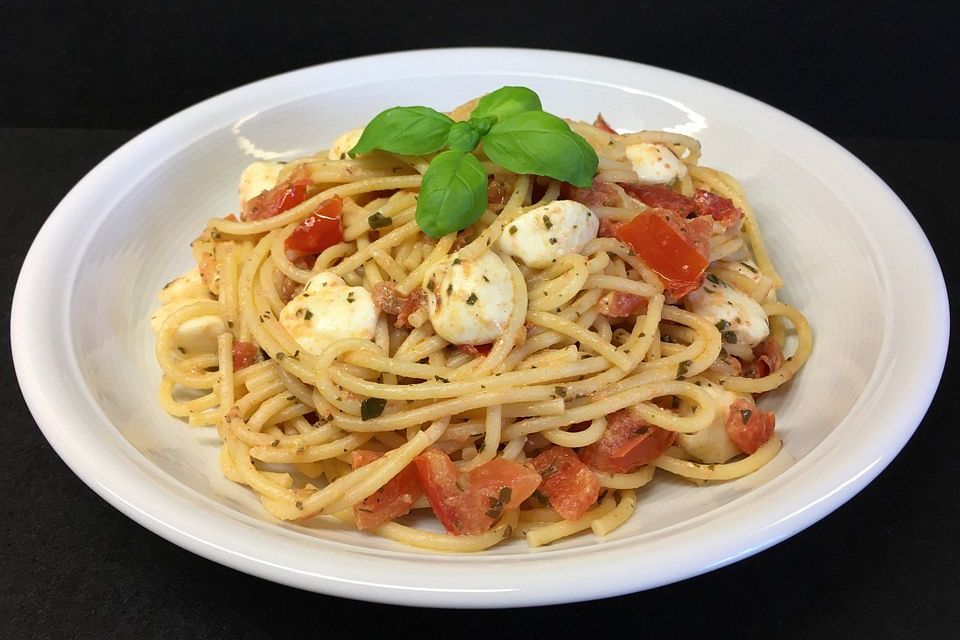 Spaghetti Caprese