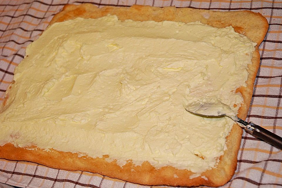 Zitronenbiskuitrolle Zitronenbiskuitrolle
