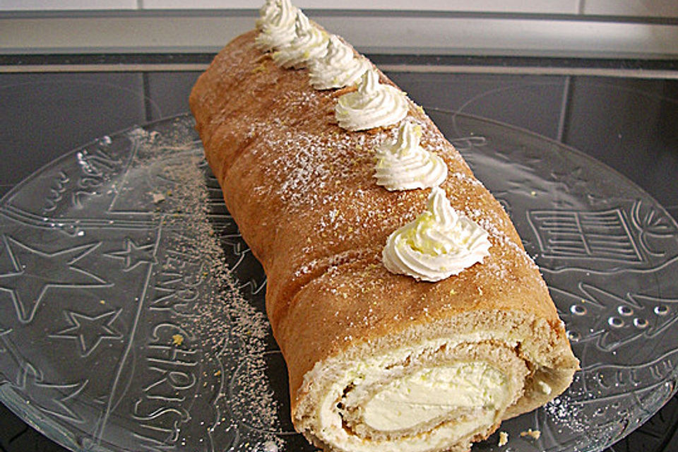 Zitronenbiskuitrolle Zitronenbiskuitrolle