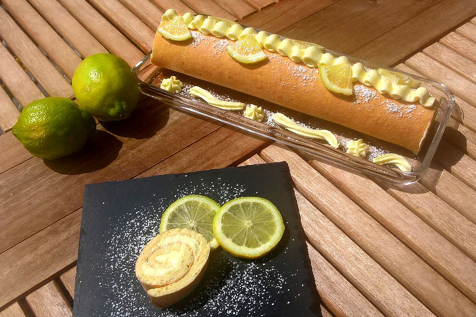 Zitronenbiskuitrolle Zitronenbiskuitrolle