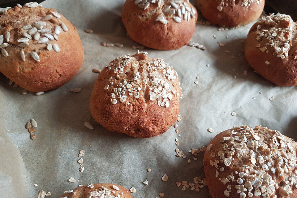 Quark - Vollkornbrötchen