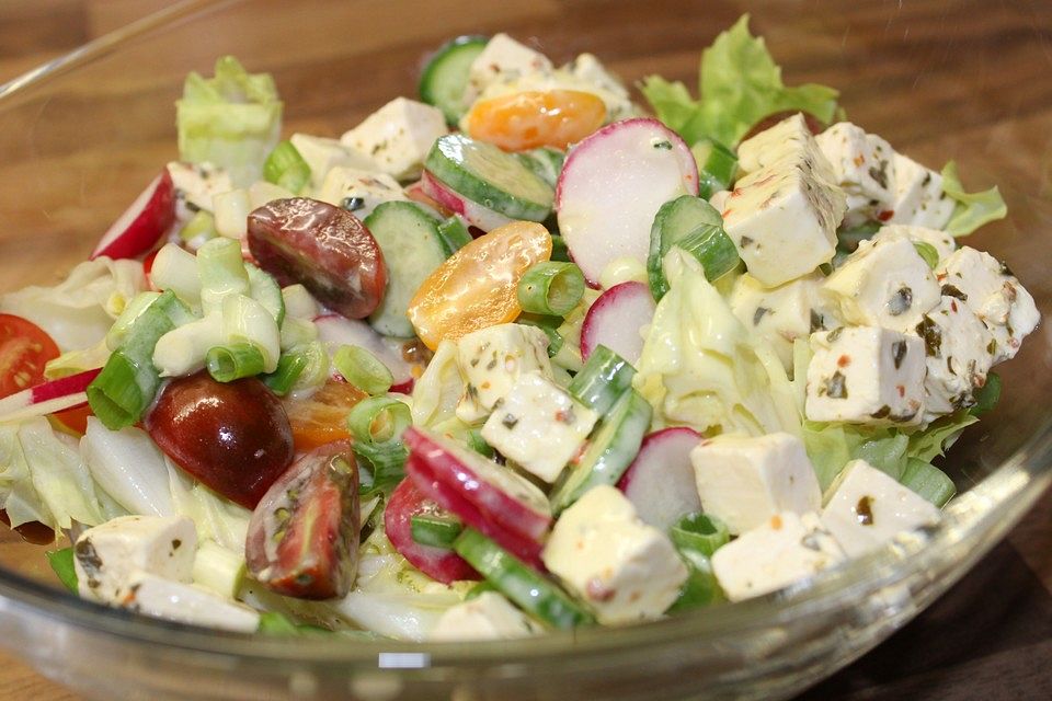 Salatsoße mit Sahne