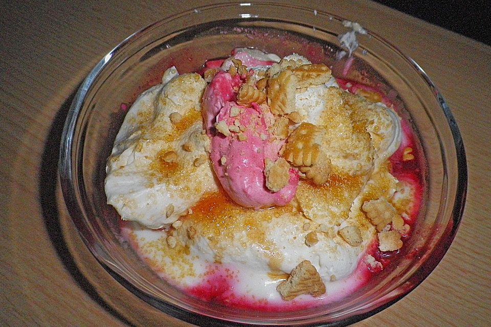 Himbeer - Sahne - Joghurt - Traumdessert