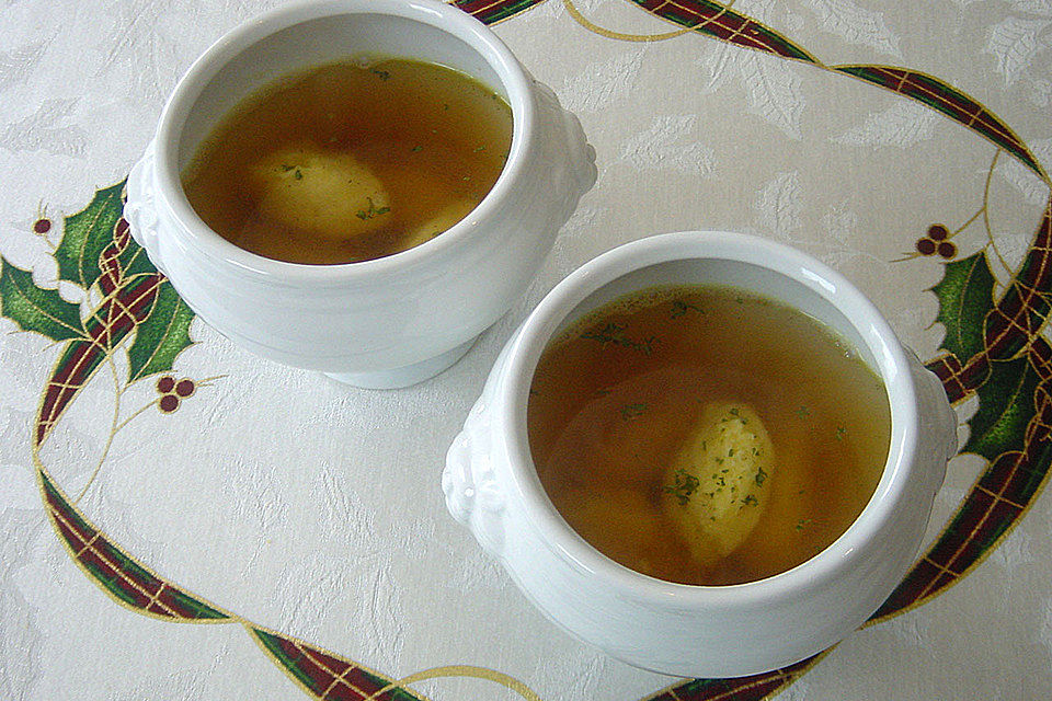 Grießklößchensuppe