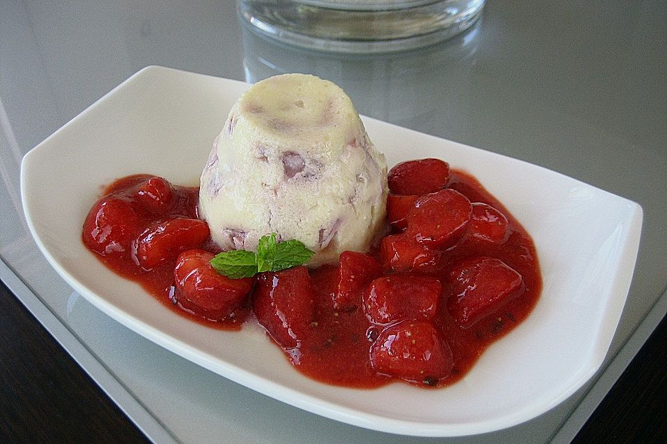 Budino di ricotta alla fragole