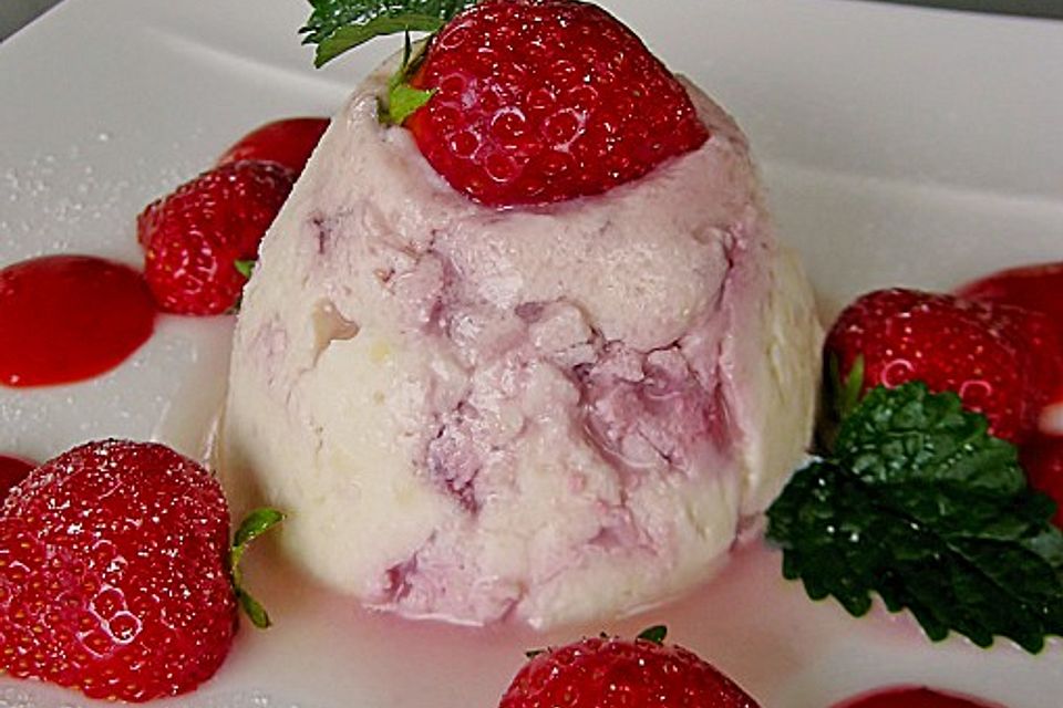 Budino di ricotta alla fragole