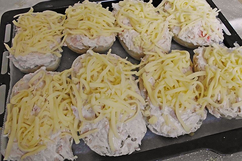 Thunfisch - Schmand - Brötchen