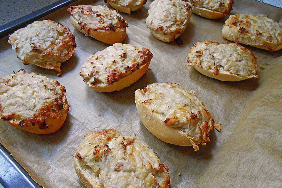 Thunfisch - Schmand - Brötchen