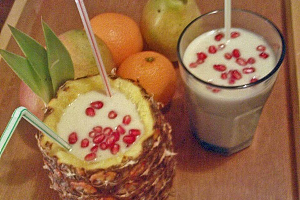 Ananas - Bananen - Birnen Shake