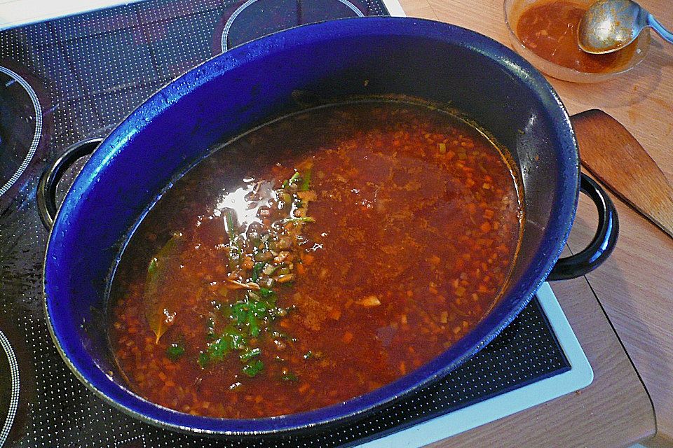 Demiglace, braune Sauce - Eine der wichtigsten Saucen der feinen Küche