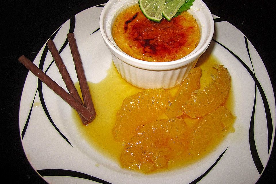 Crème brûlée mit Orangen - Ahornsirup - Sauce