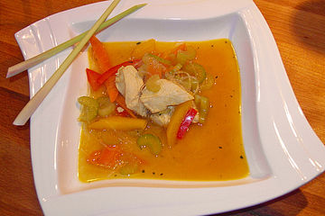 Schnelle Thaisuppe mit Huhn