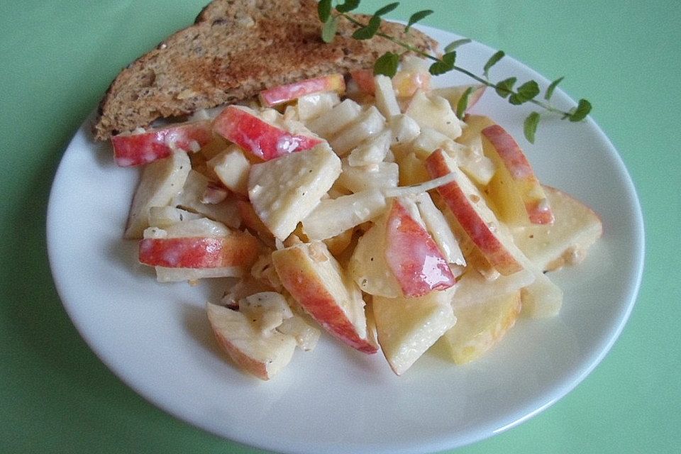 Pikanter Käsesalat