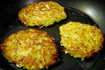 Knusprige Kartoffelpuffer Mit Fenchel Raucherlachs Oder Krauterquark Von Yddrasil Chefkoch 