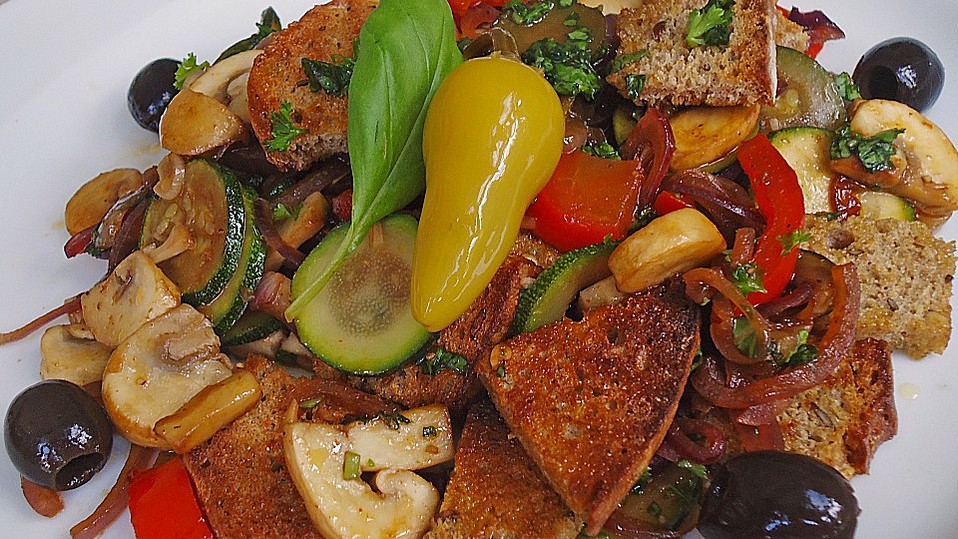 Lauwarmer-Brotsalat