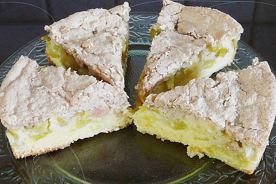 Rhabarberkuchen mit Baiser