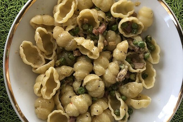 Muschelnudeln mit Erbsen und Schinkenspeck von caro212| Chefkoch