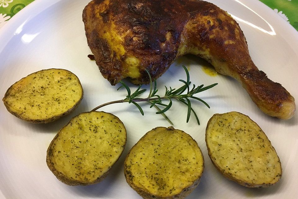 Lecker würzige Hähnchenkeulen (auch als Schenkel oder Chicken Wings)