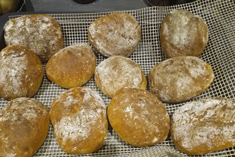 Dinkelbrötchen Dinkelbrötchen