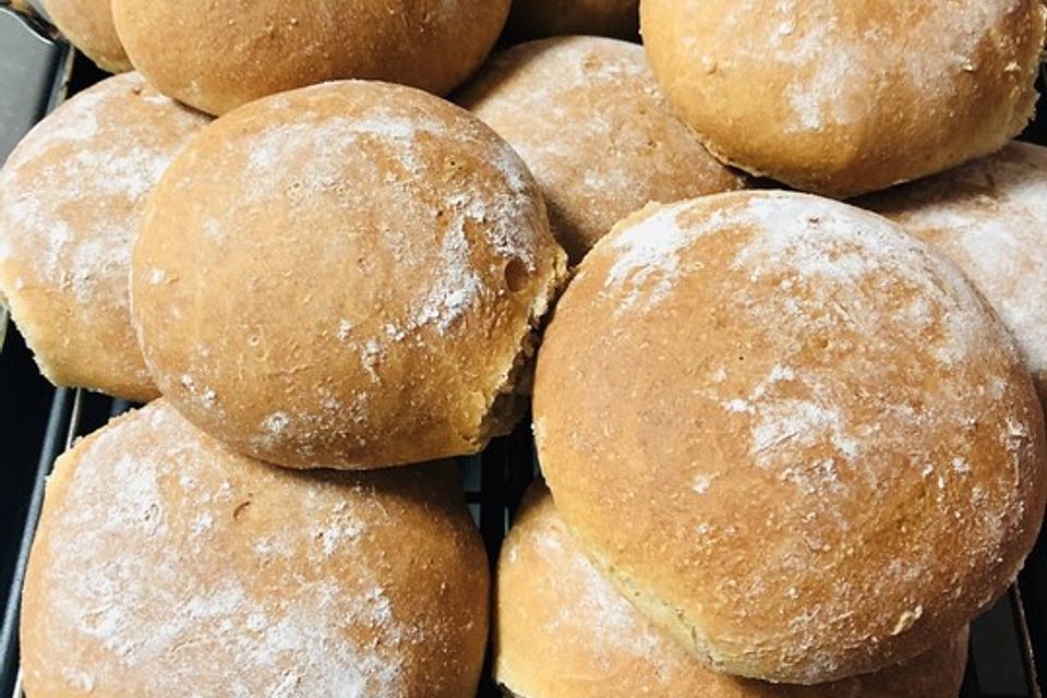 Dinkelbrötchen Dinkelbrötchen