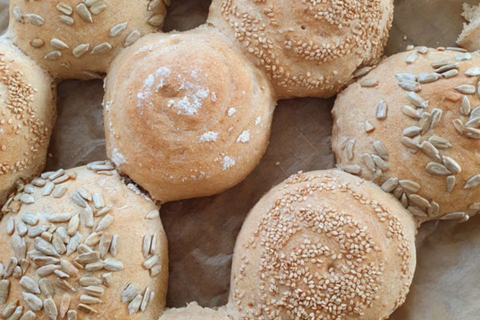 Dinkelbrötchen Dinkelbrötchen