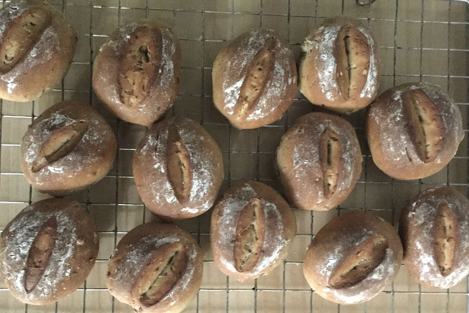 Dinkelbrötchen Dinkelbrötchen
