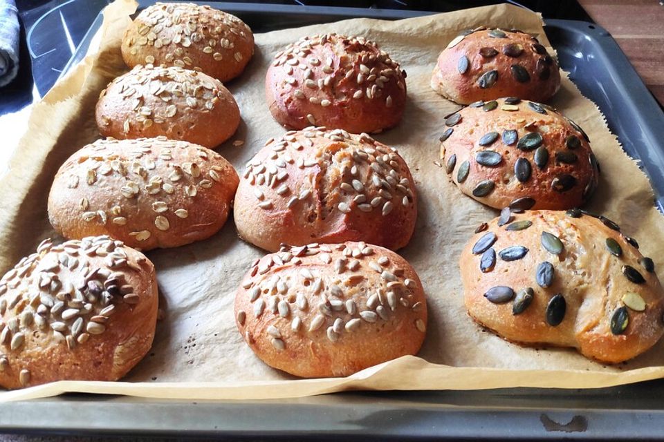 Dinkelbrötchen Dinkelbrötchen