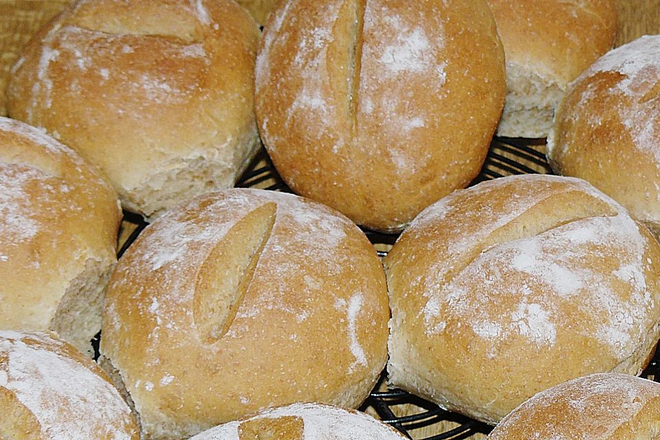 Dinkelbrötchen Dinkelbrötchen