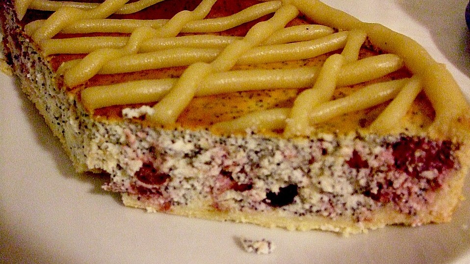 Quark - Mohn - Marzipan - Kirschkuchen von Avelon