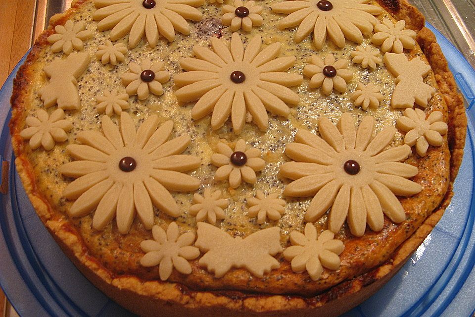 Quark - Mohn - Marzipan - Kirschkuchen