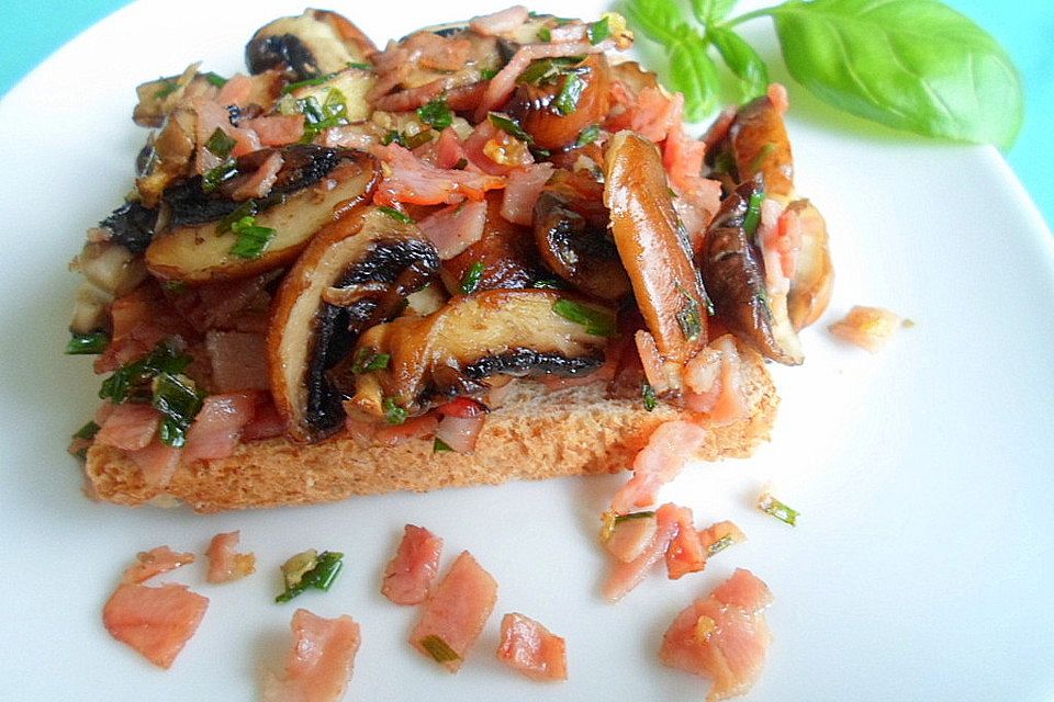 Champignon - Knoblauch - Toast