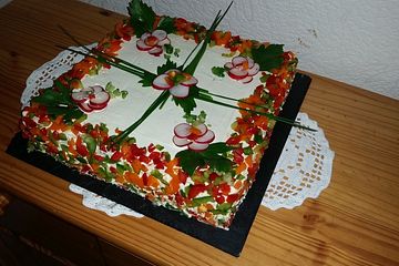 Schwarzbrot - Frischkäse - Torte