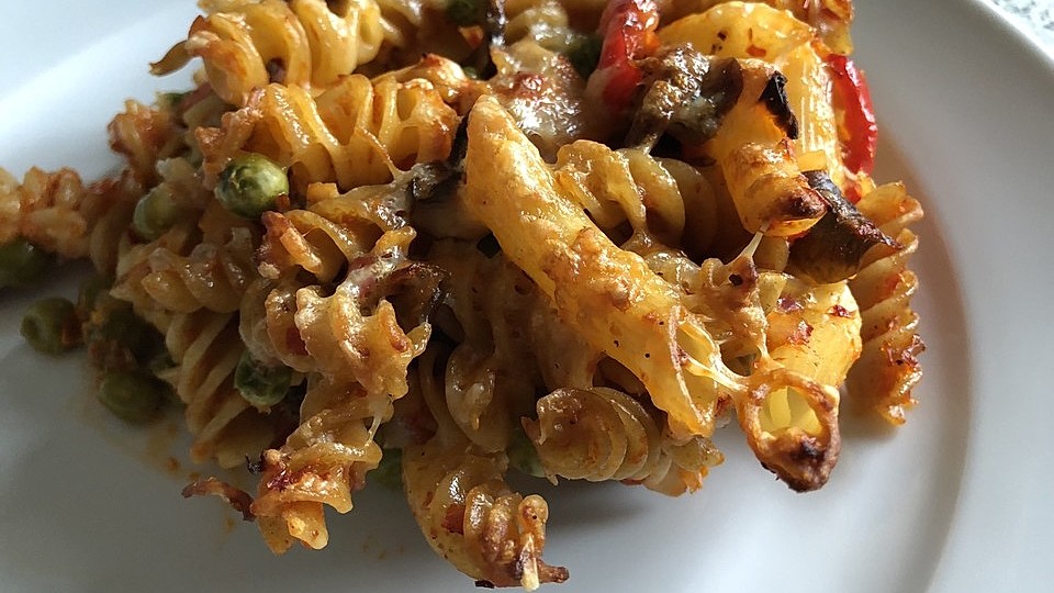 Nudelauflauf mit Ajvar von marialma| Chefkoch