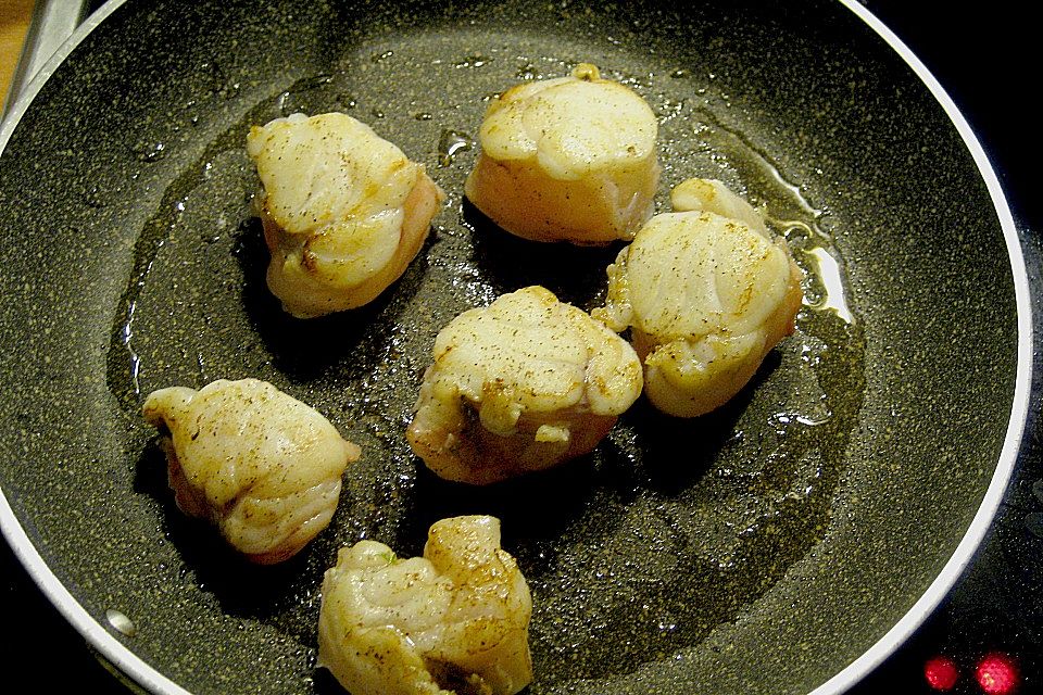 Seeteufel an Tomatenconcassée mit Paprika - Fenchelgemüse und eingelegten Kartoffeln