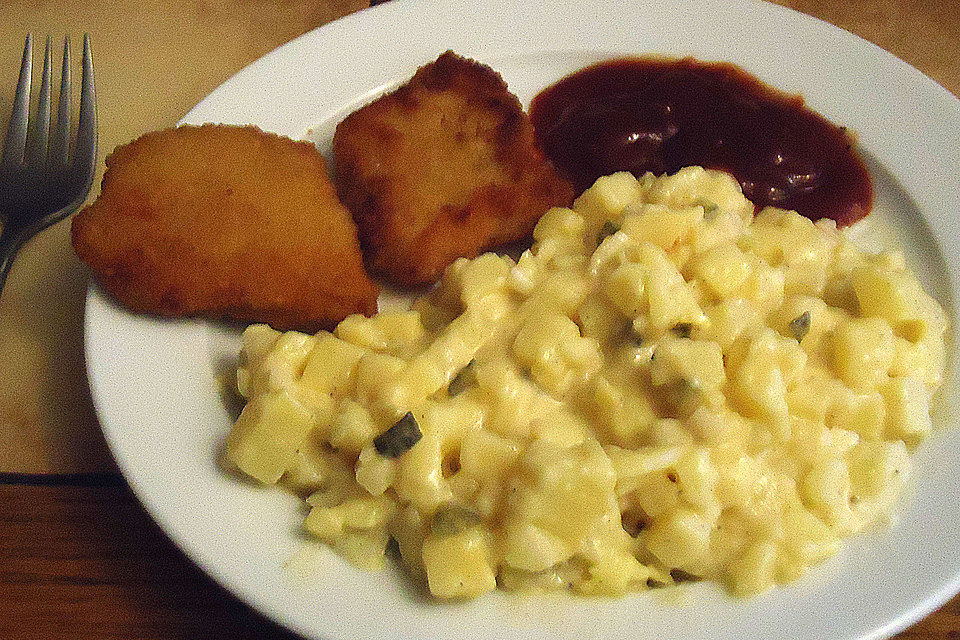 Wiener Schnitzel mit Kartoffel - Gurken - Salat