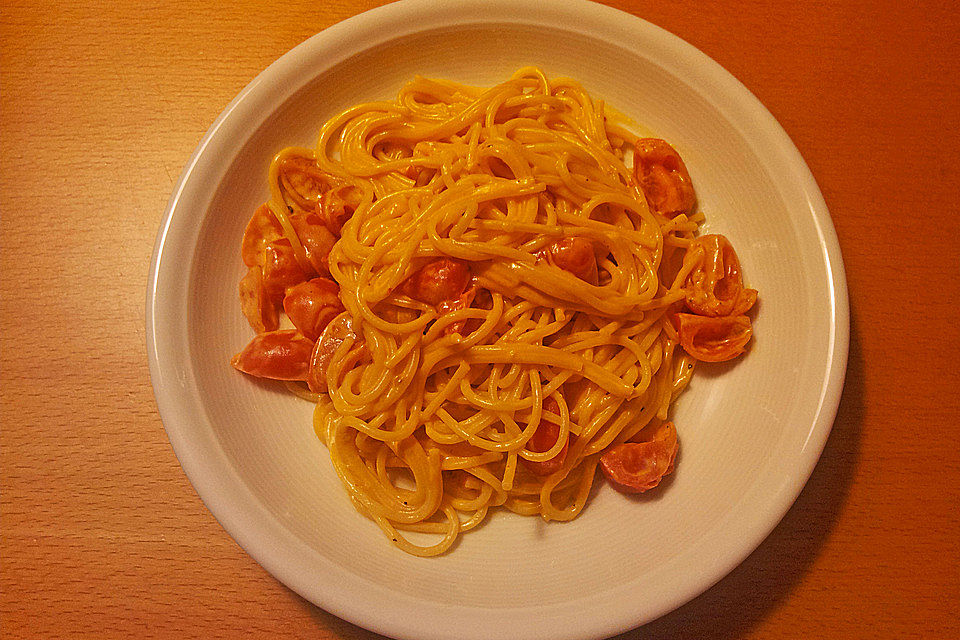 Spaghetti mit würziger Brunch - Sauce